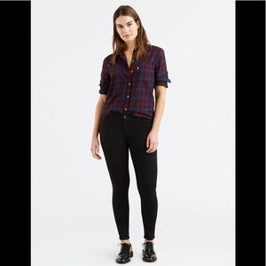 Levi’s | Black 710 Super Skinny Jeans